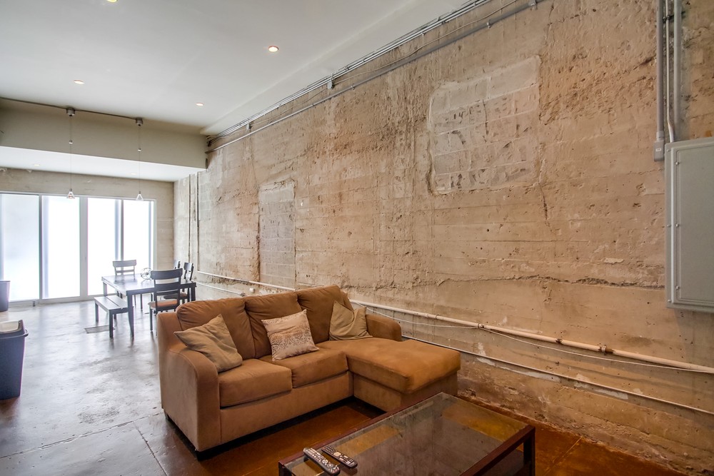 Virtual tour photo 18 of 81 for 923 Island Ave
