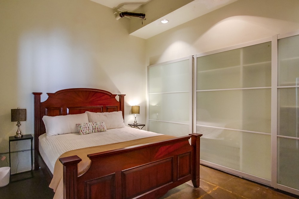 Virtual tour photo 20 of 81 for 923 Island Ave