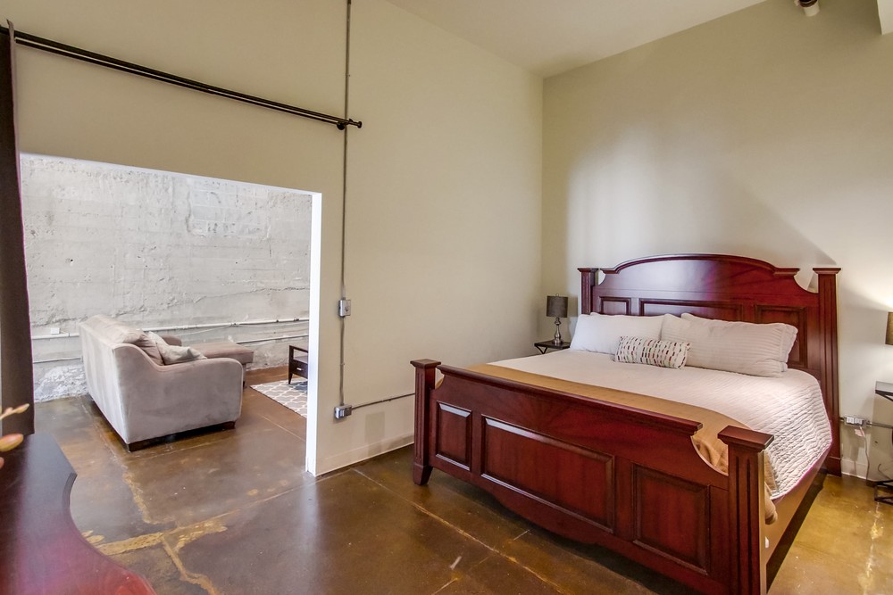 Virtual tour photo 22 of 81 for 923 Island Ave