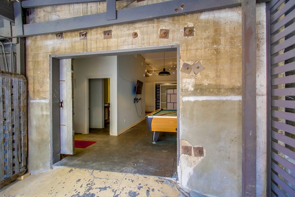 Virtual tour photo 39 of 81 for 923 Island Ave