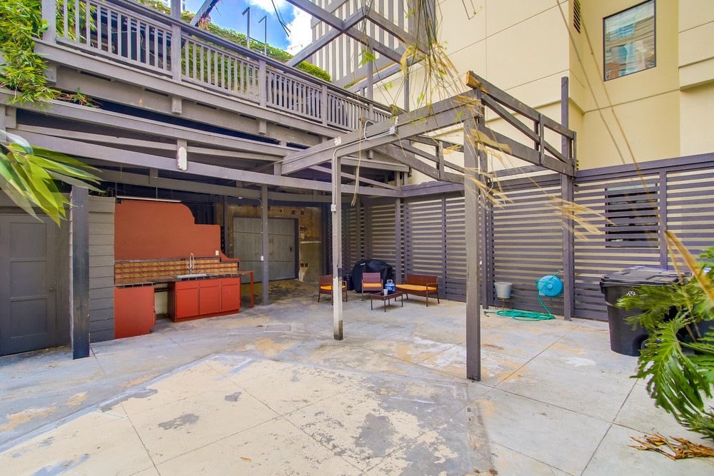 Virtual tour photo 40 of 81 for 923 Island Ave