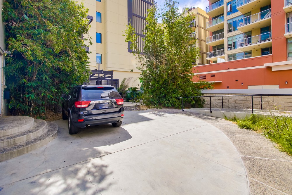 Virtual tour photo 43 of 81 for 923 Island Ave