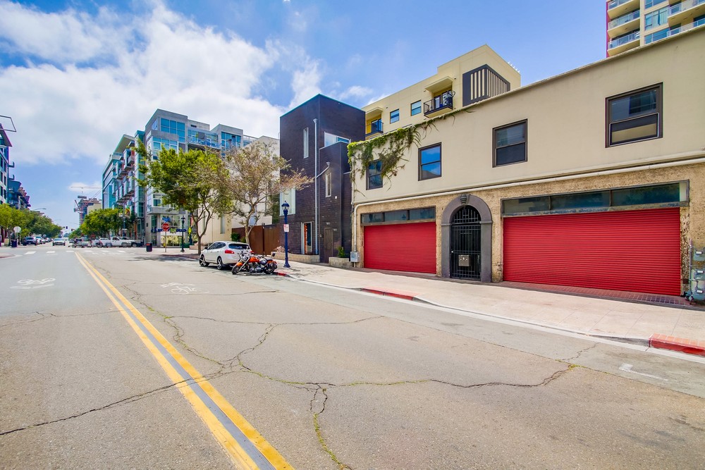 Virtual tour photo 47 of 81 for 923 Island Ave