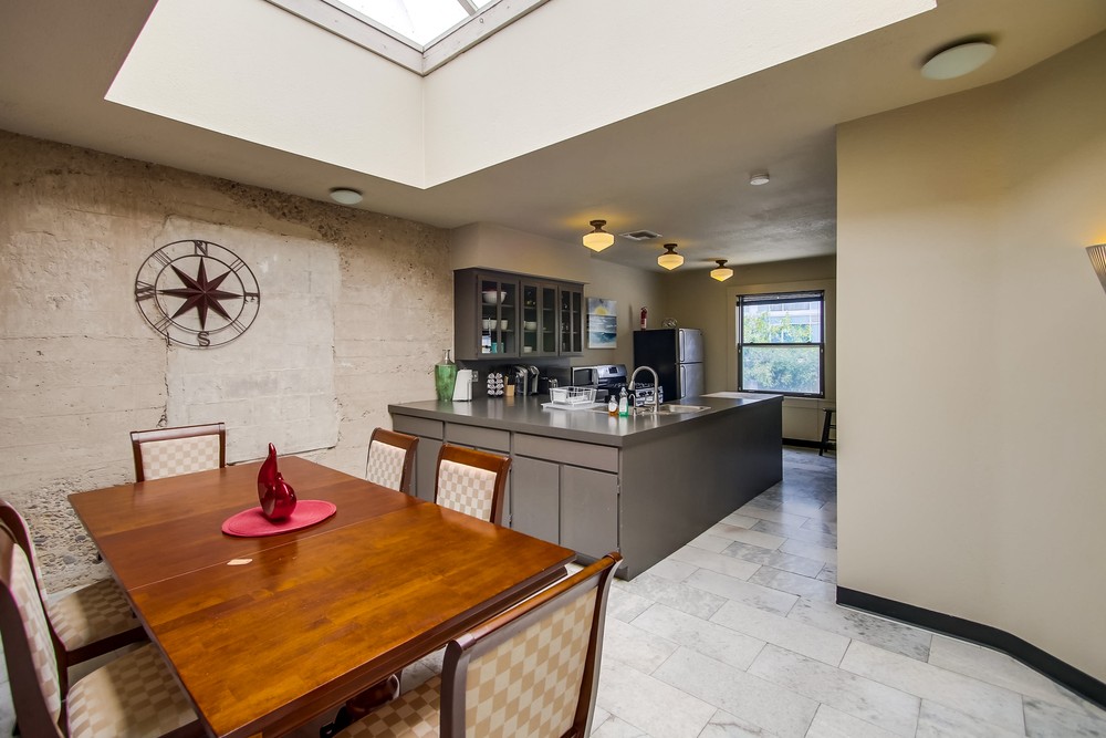 Virtual tour photo 59 of 81 for 923 Island Ave