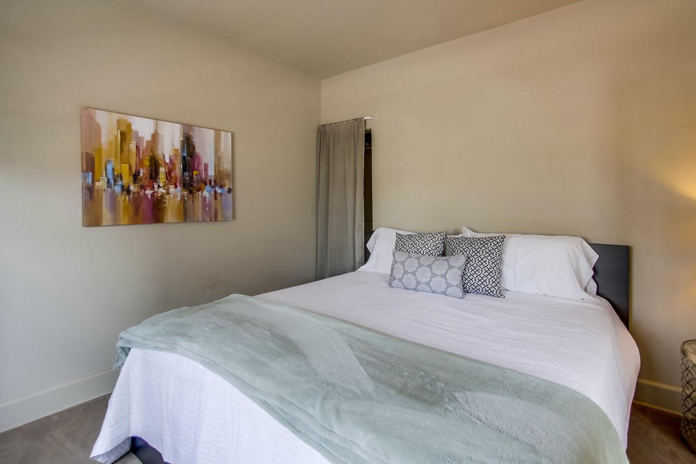 Virtual tour photo 66 of 81 for 923 Island Ave