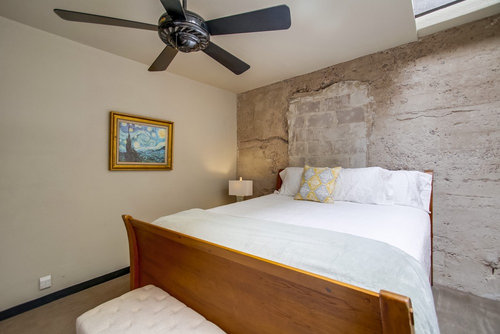 Virtual tour photo 72 of 81 for 923 Island Ave