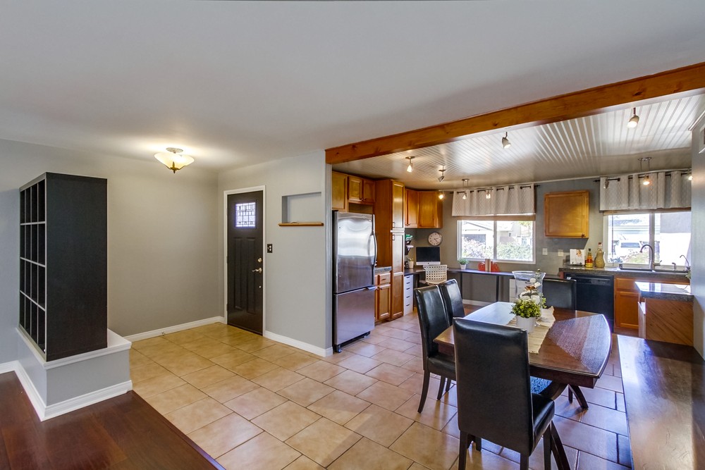 Virtual tour photo 11 of 34 for 9235 Three Seasons Rd
