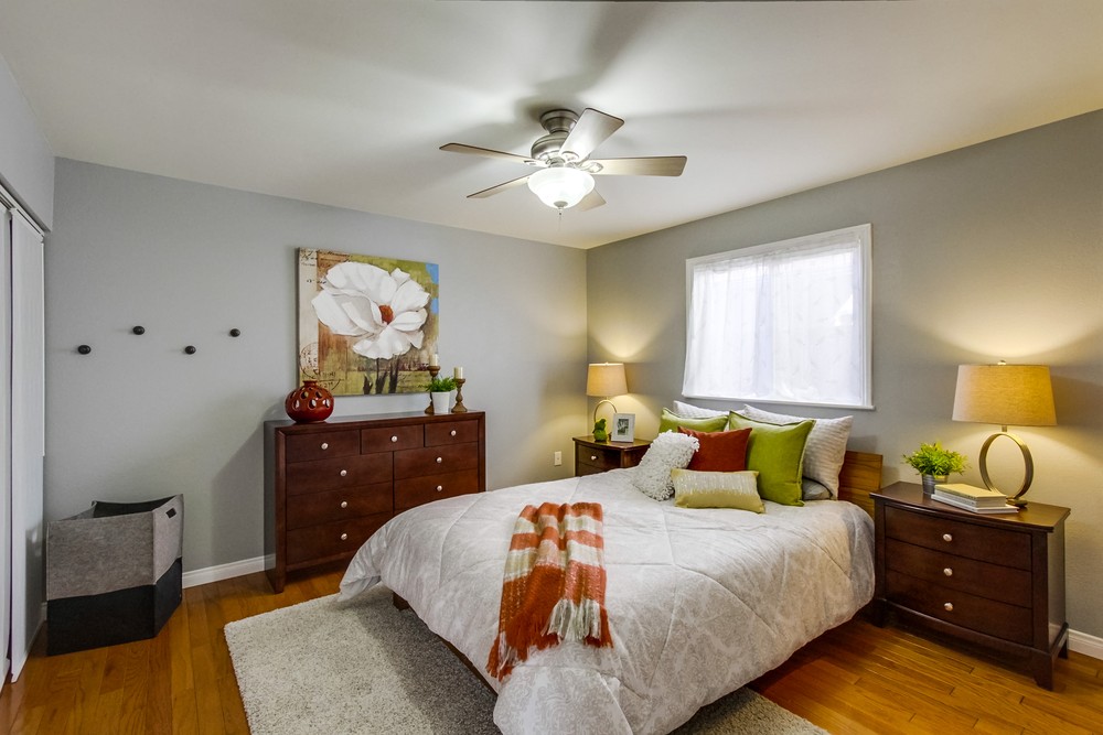 Virtual tour photo 17 of 34 for 9235 Three Seasons Rd