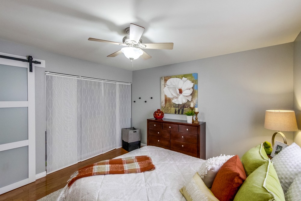 Virtual tour photo 18 of 34 for 9235 Three Seasons Rd