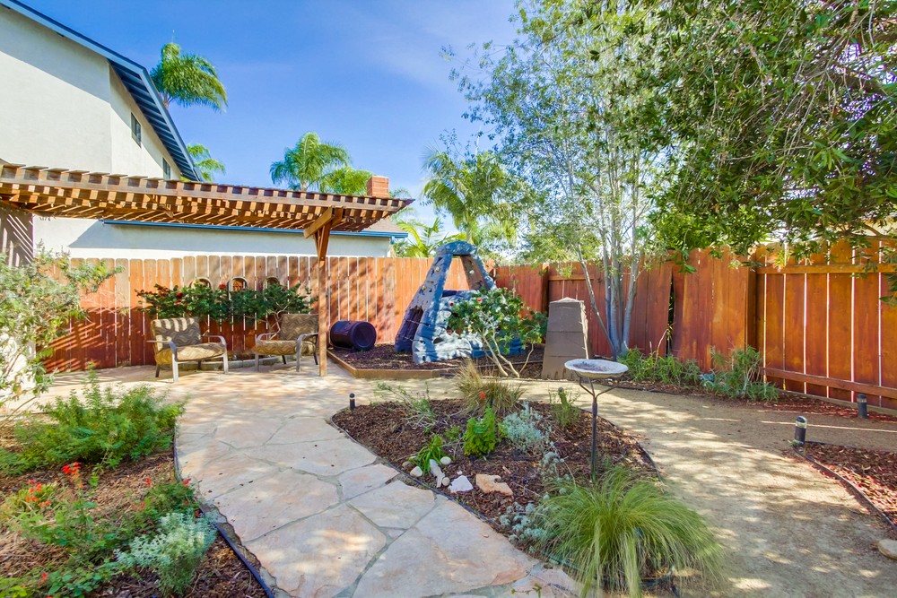 Virtual tour photo 33 of 34 for 9235 Three Seasons Rd