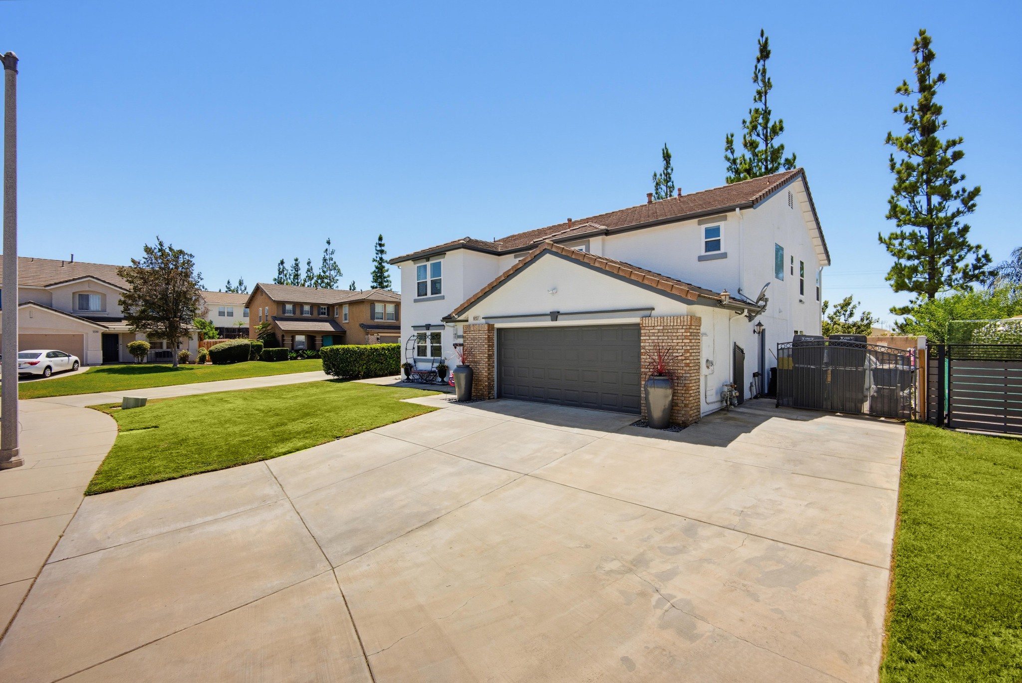 Virtual tour photo 1 of 74 for 9237 Meadow Ln