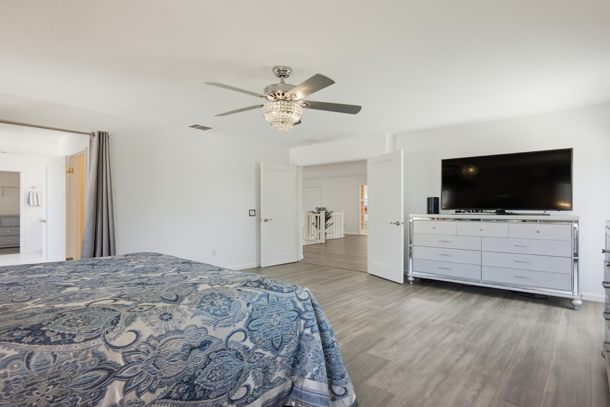 Virtual tour photo 43 of 74 for 9237 Meadow Ln