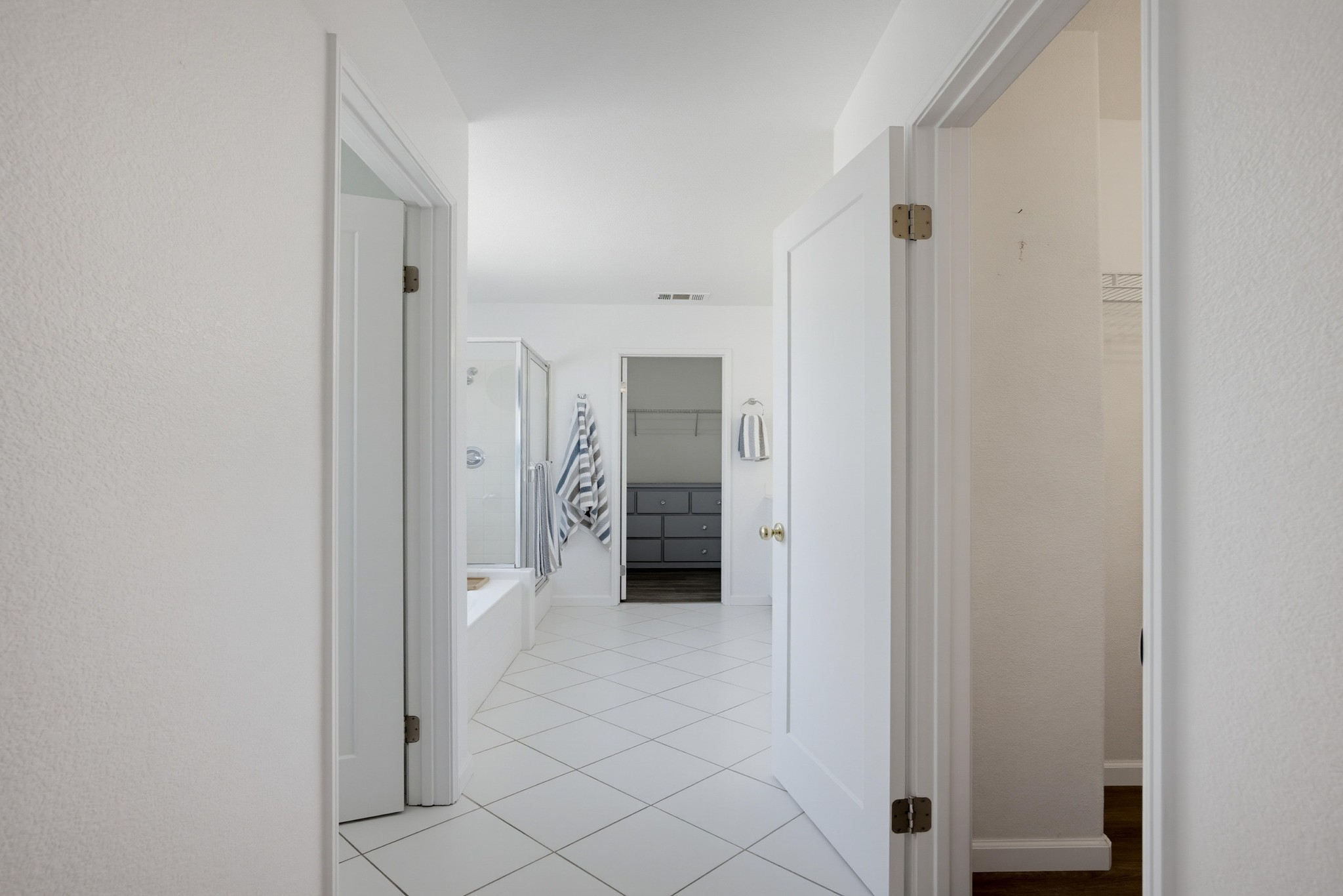 Virtual tour photo 44 of 74 for 9237 Meadow Ln
