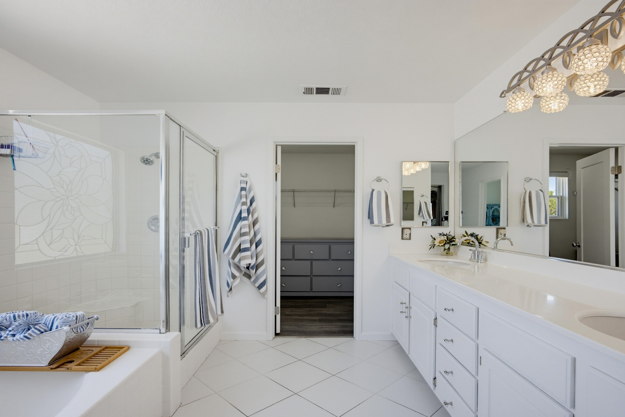 Virtual tour photo 46 of 74 for 9237 Meadow Ln