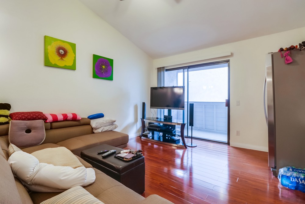 Virtual tour photo 7 of 31 for 9249 Village Glen Dr UNIT 210