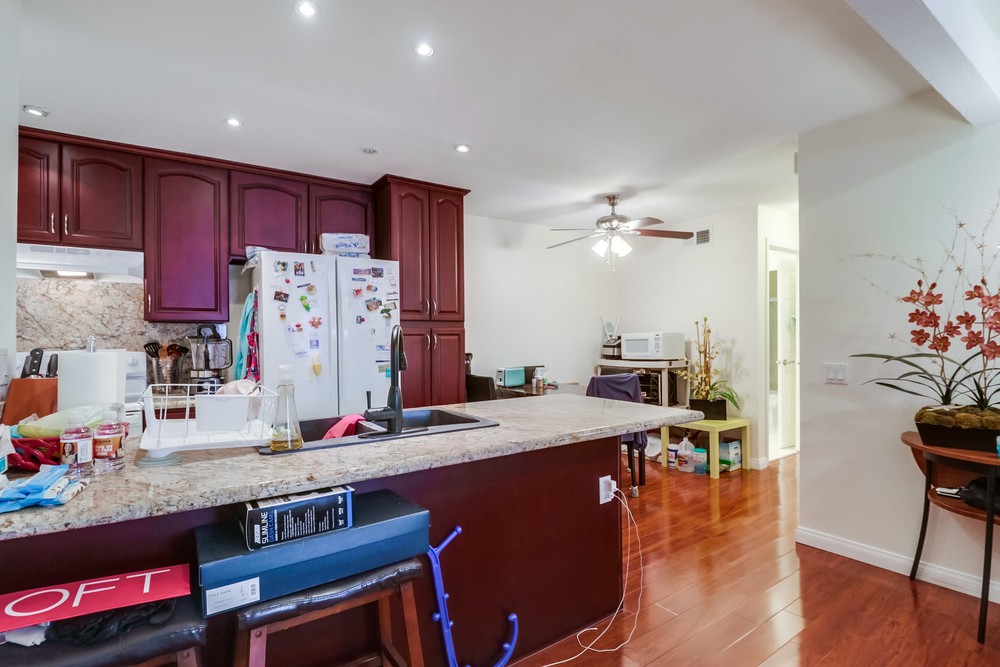 Virtual tour photo 10 of 31 for 9249 Village Glen Dr UNIT 210