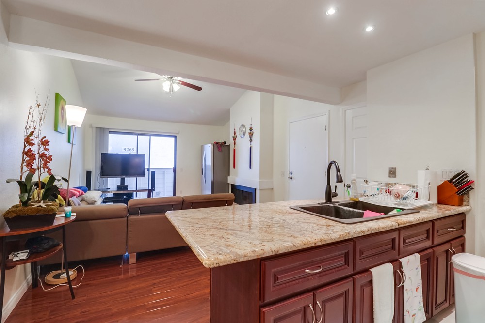 Virtual tour photo 15 of 31 for 9249 Village Glen Dr UNIT 210