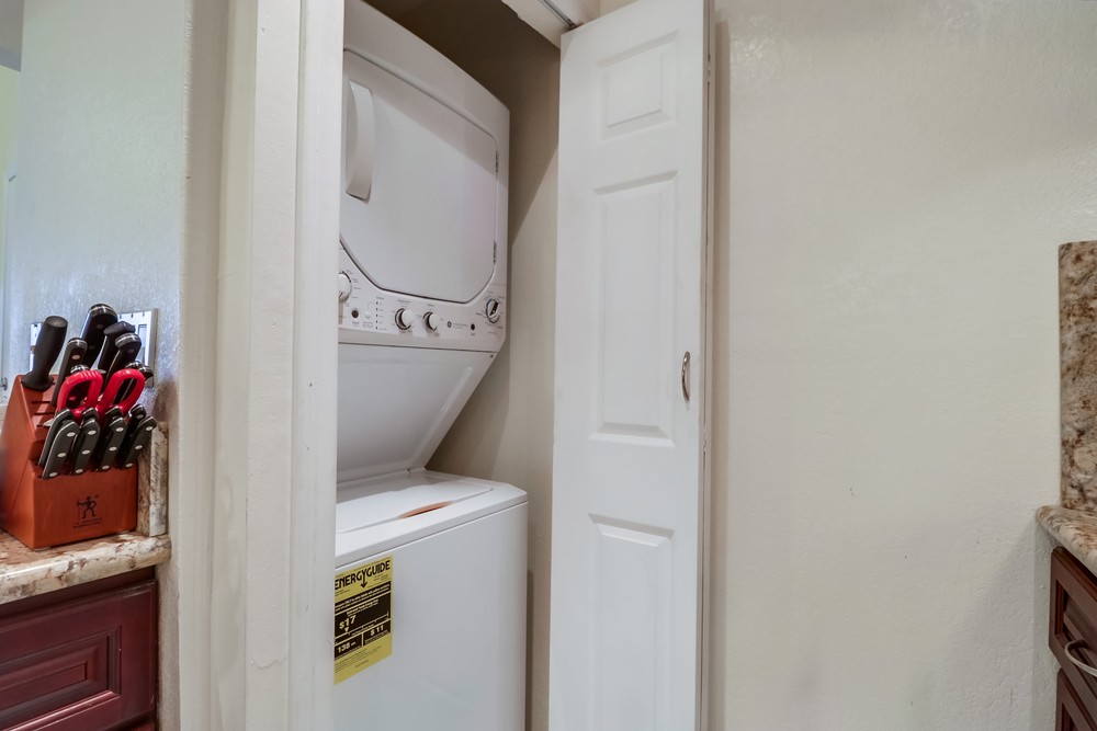 Virtual tour photo 17 of 31 for 9249 Village Glen Dr UNIT 210