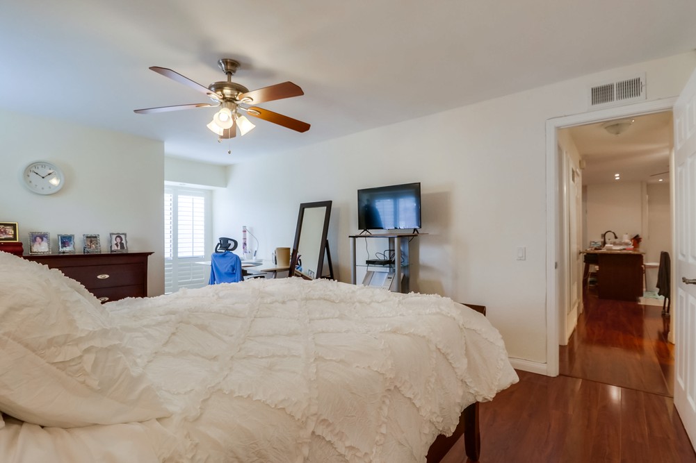 Virtual tour photo 22 of 31 for 9249 Village Glen Dr UNIT 210