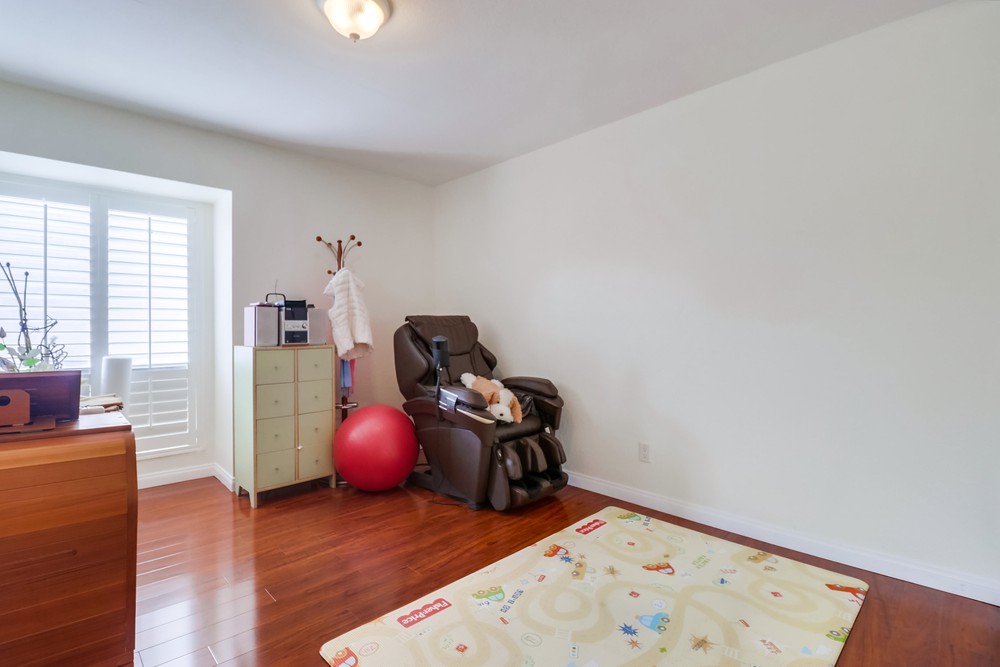 Virtual tour photo 25 of 31 for 9249 Village Glen Dr UNIT 210