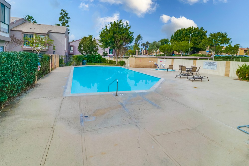 Virtual tour photo 32 of 31 for 9249 Village Glen Dr UNIT 210