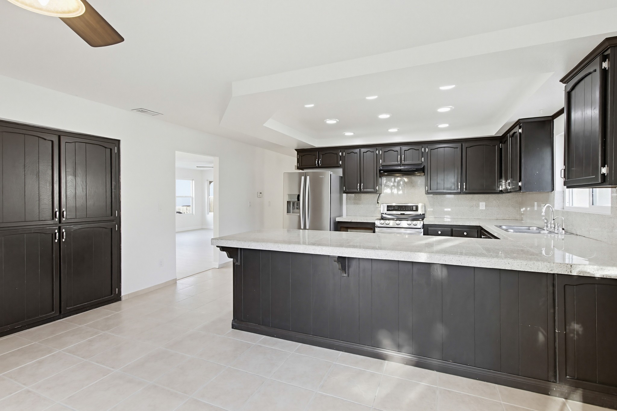 Virtual tour photo 27 of 94 for 925 E Chase Ave