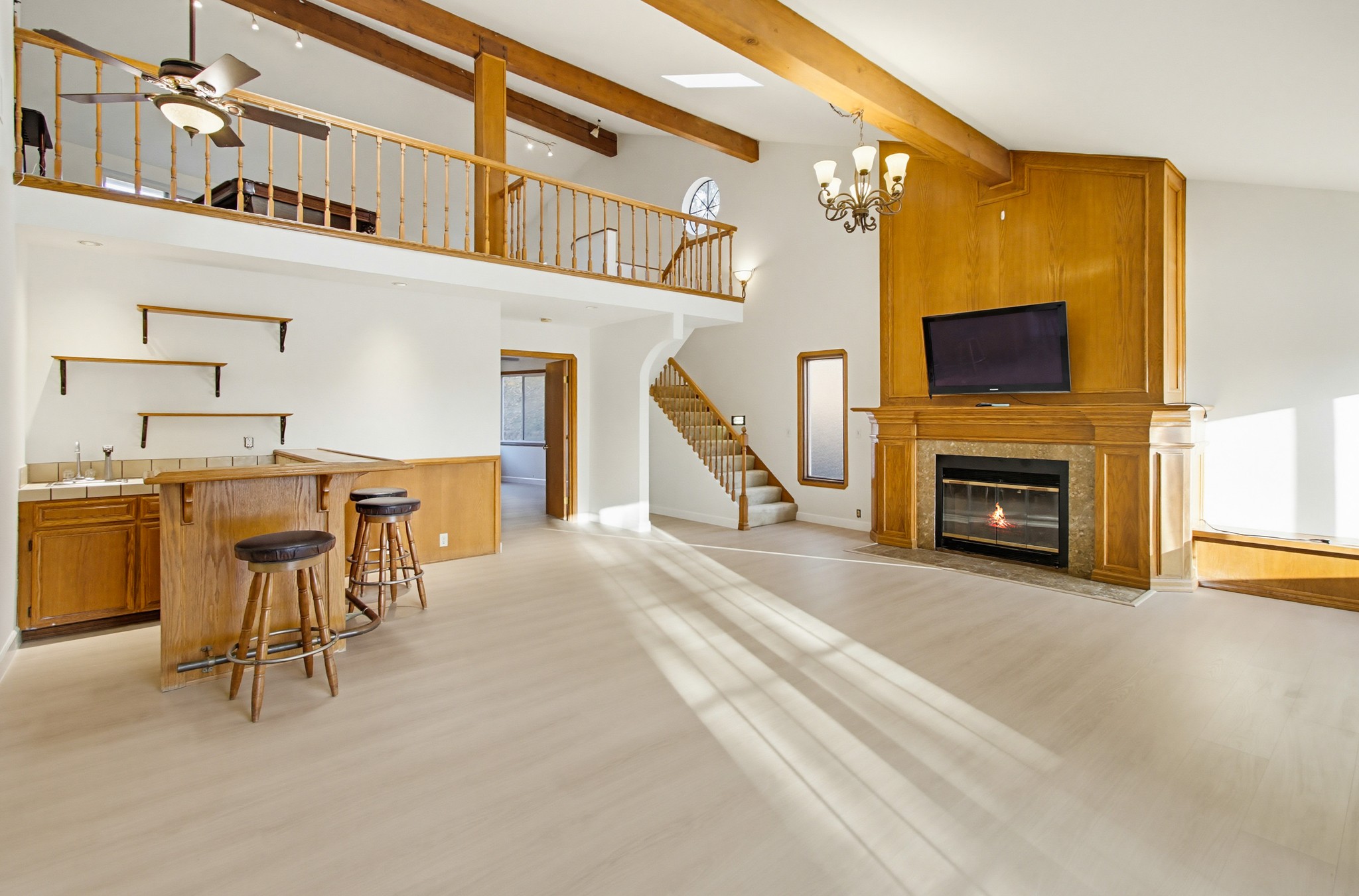 Virtual tour photo 35 of 94 for 925 E Chase Ave