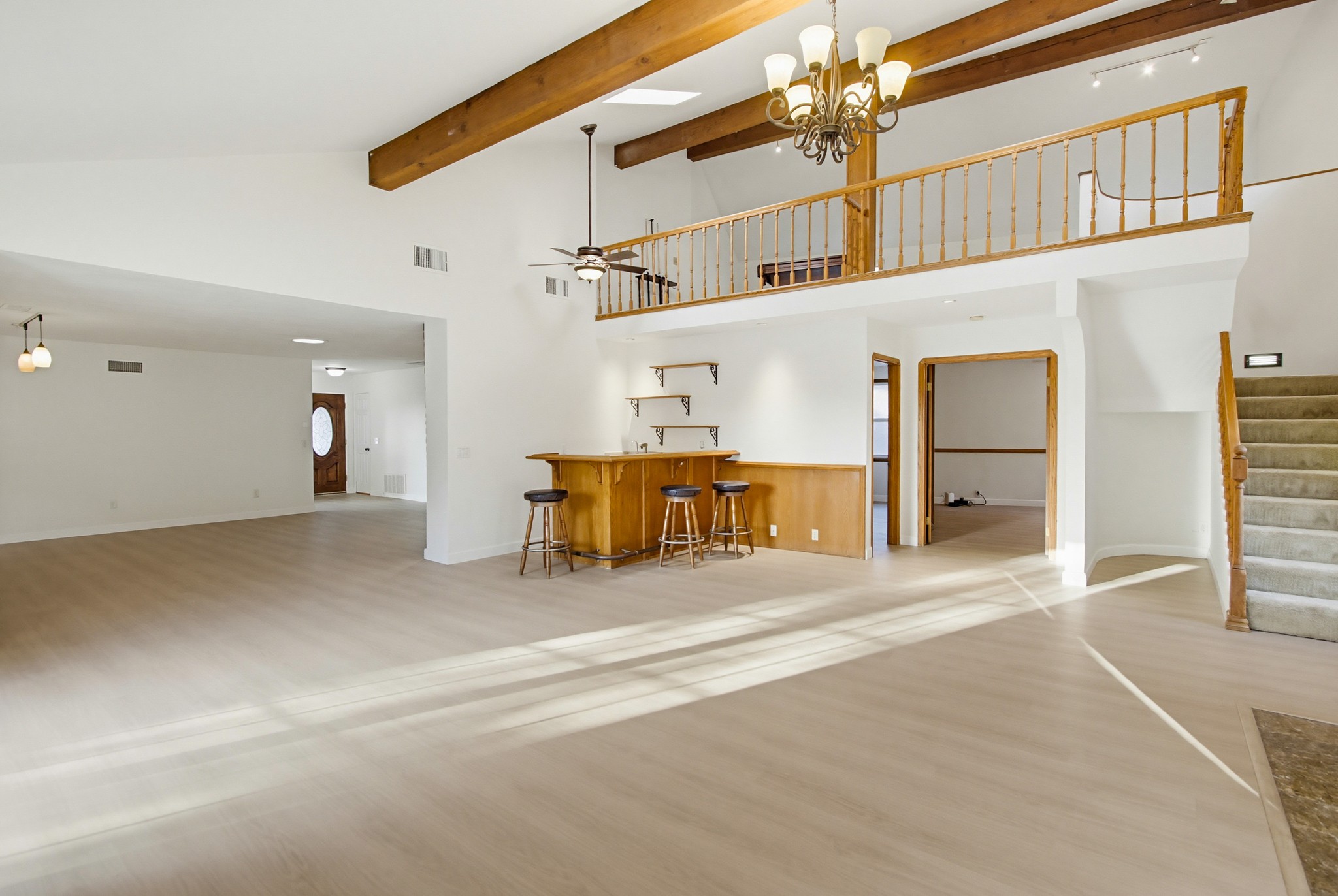 Virtual tour photo 37 of 94 for 925 E Chase Ave