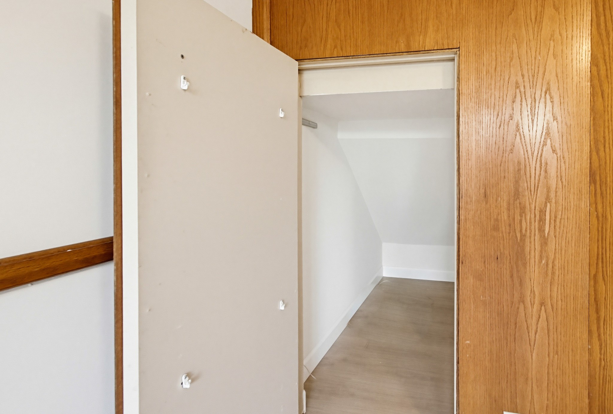 Virtual tour photo 45 of 94 for 925 E Chase Ave