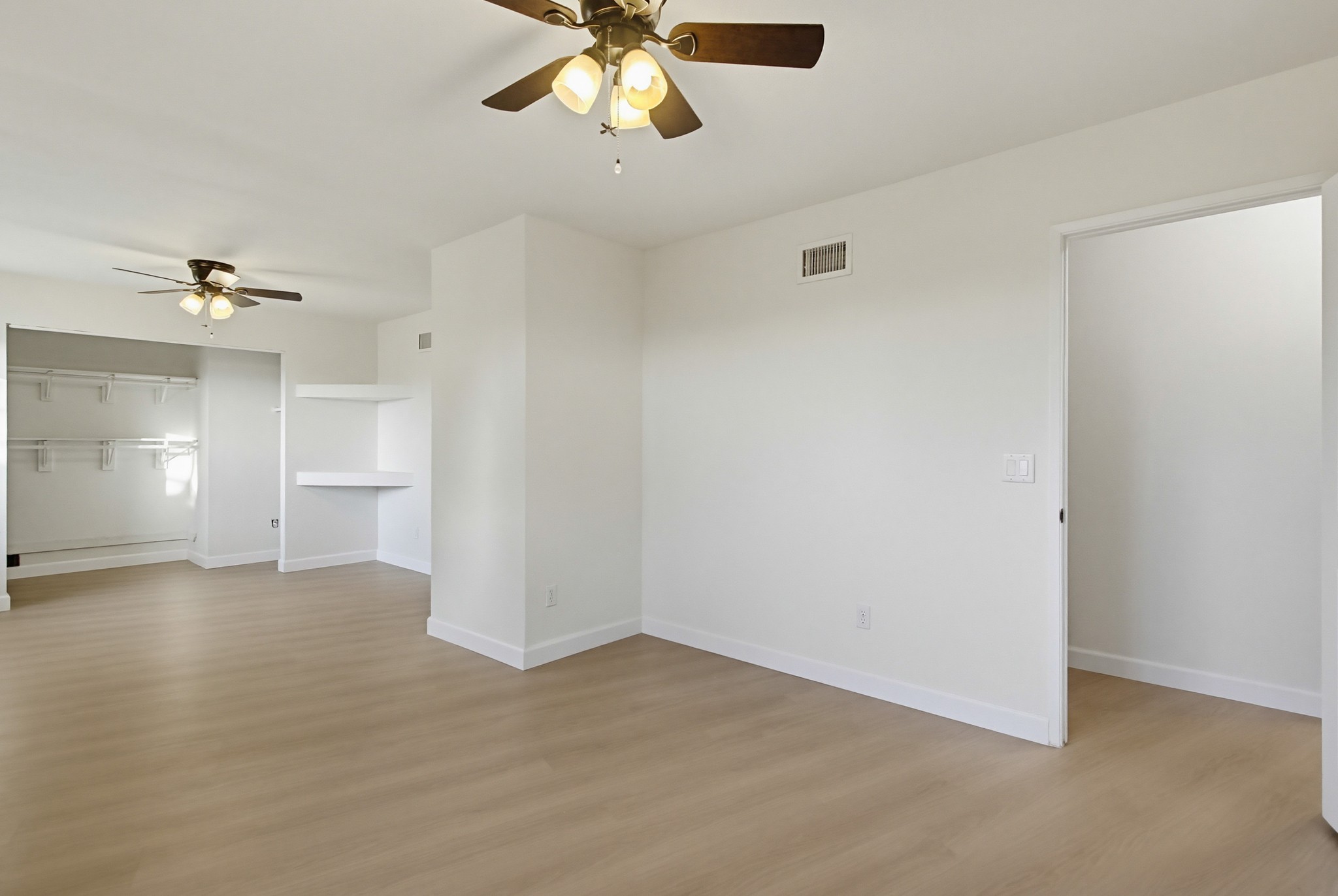 Virtual tour photo 52 of 94 for 925 E Chase Ave