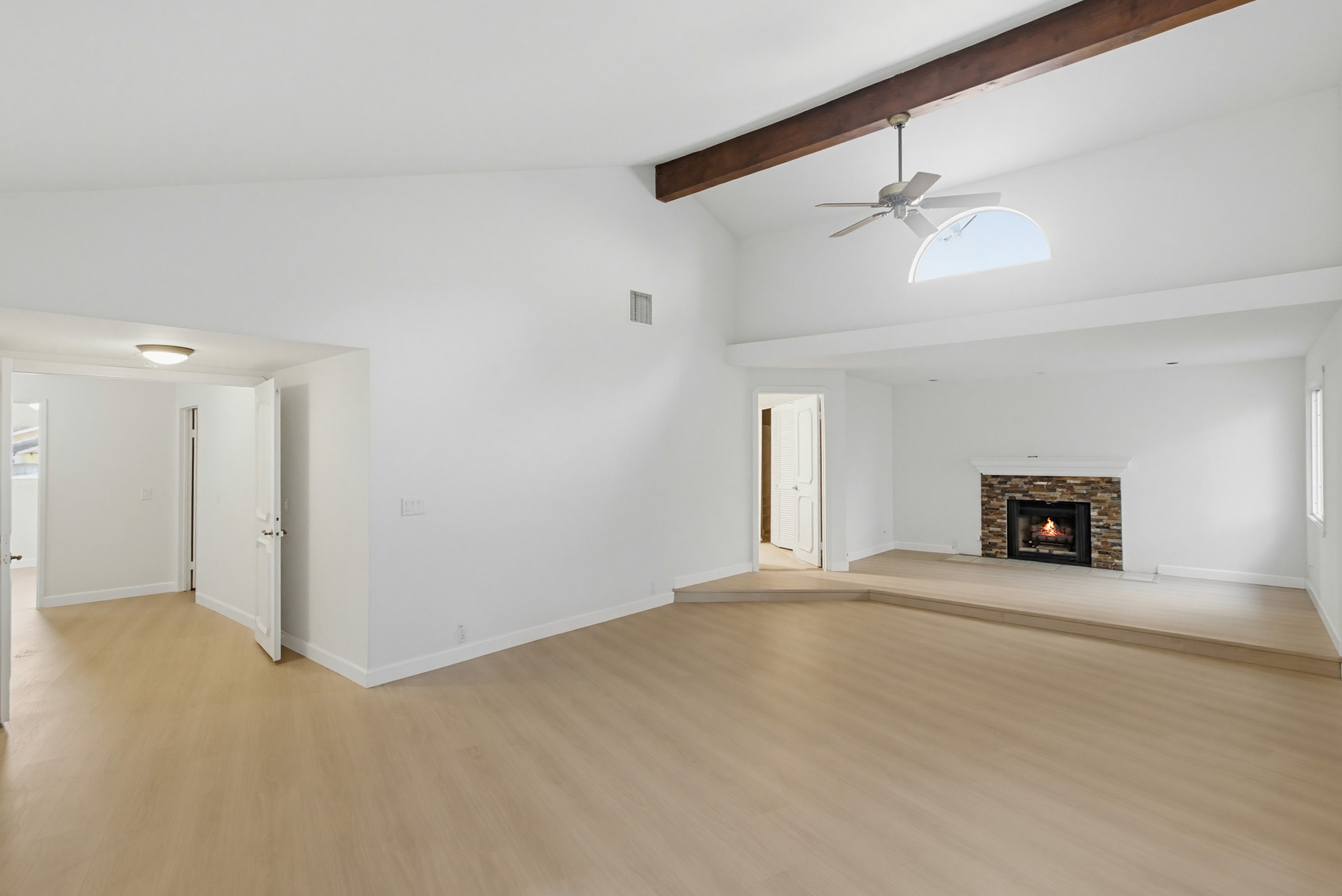 Virtual tour photo 63 of 94 for 925 E Chase Ave