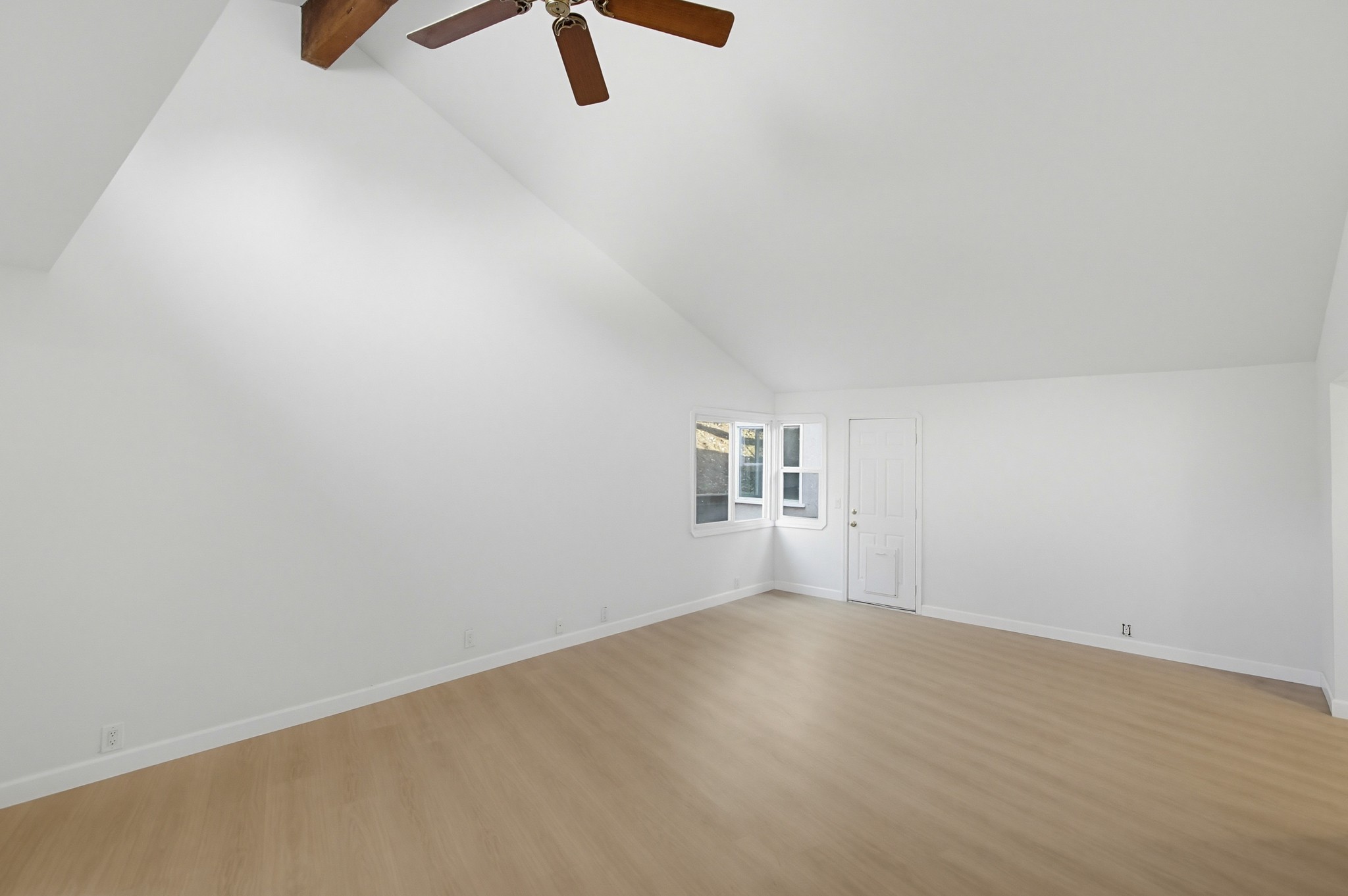 Virtual tour photo 65 of 94 for 925 E Chase Ave