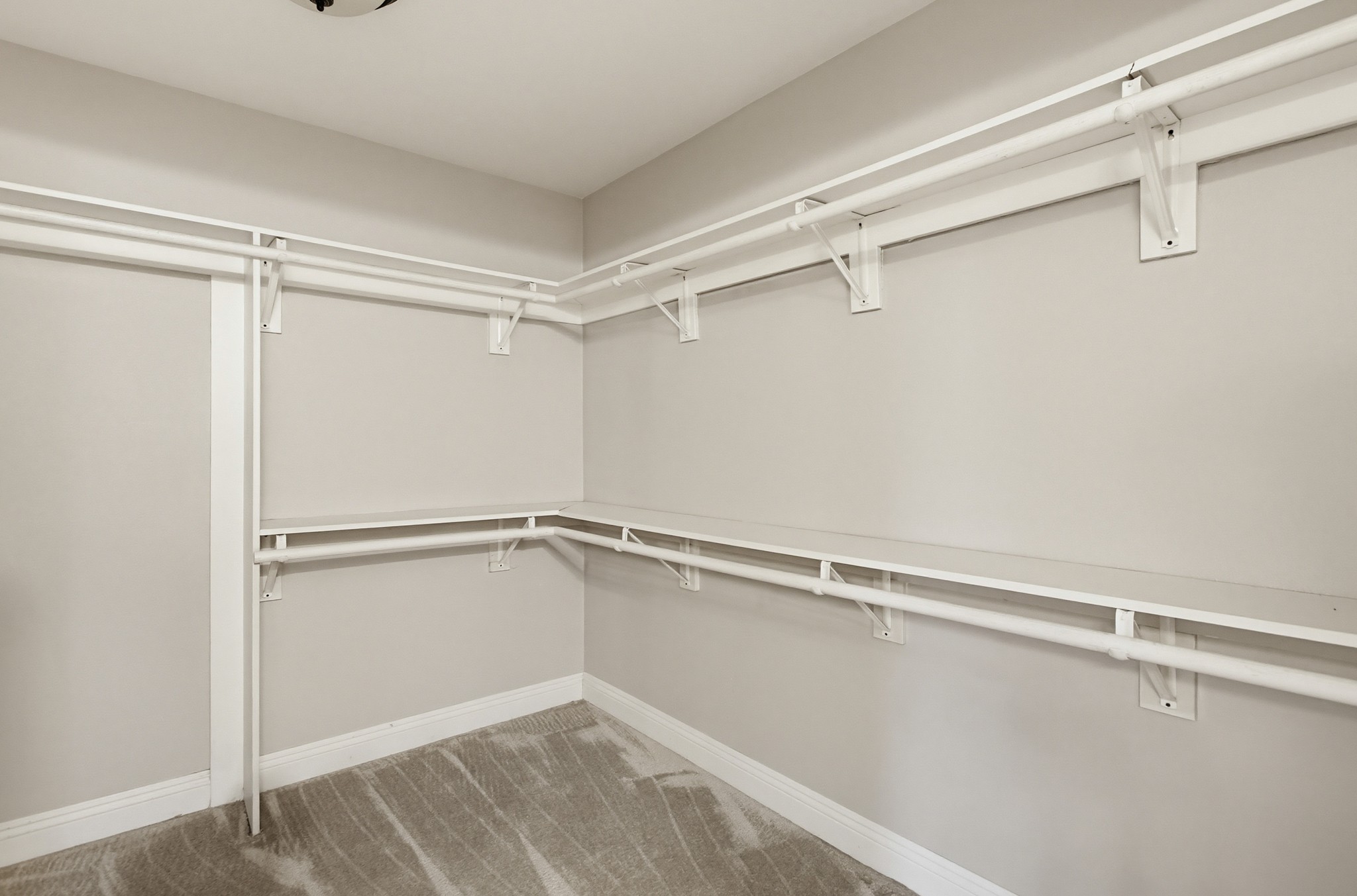 Virtual tour photo 74 of 94 for 925 E Chase Ave