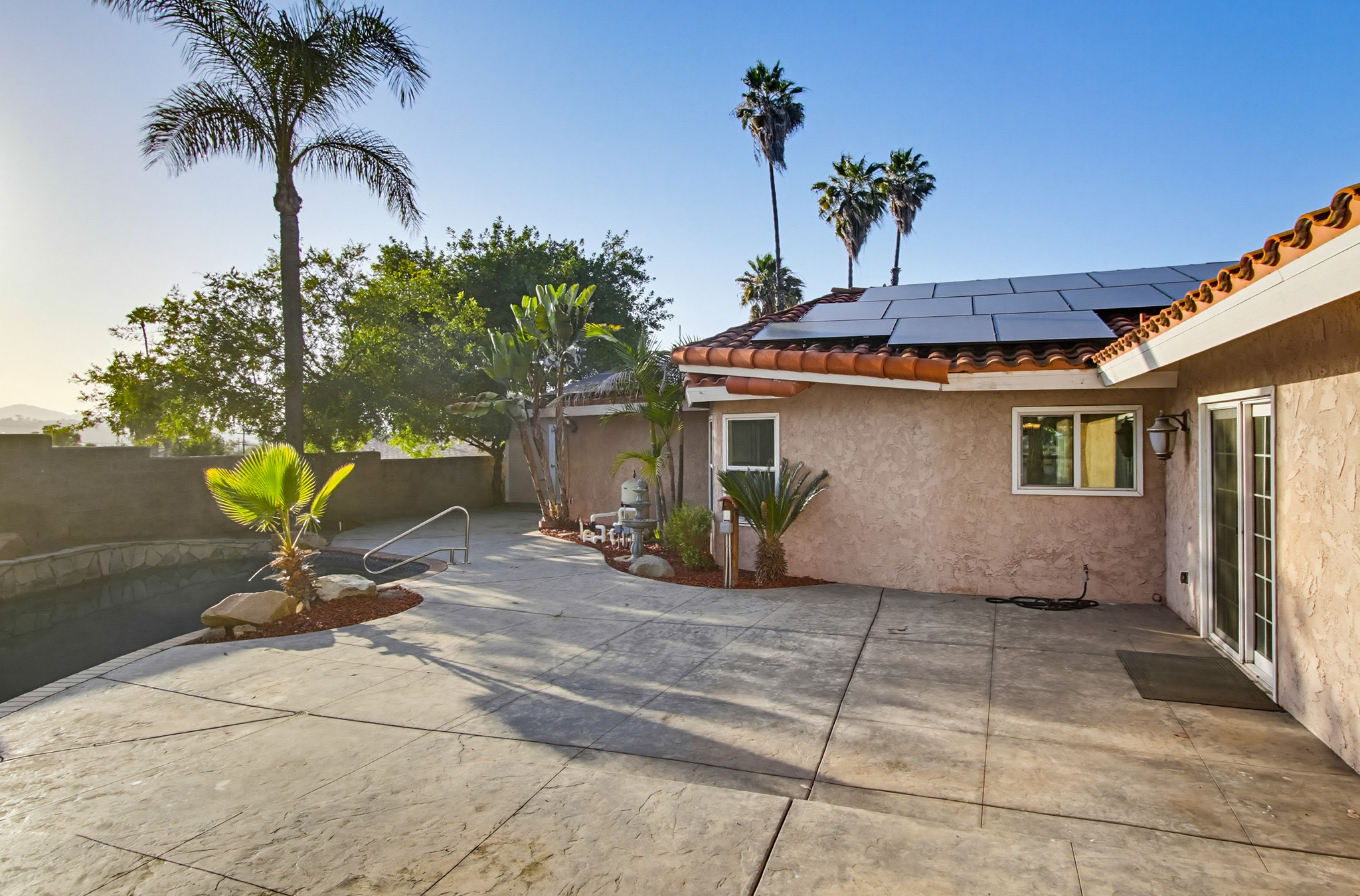 Virtual tour photo 85 of 94 for 925 E Chase Ave