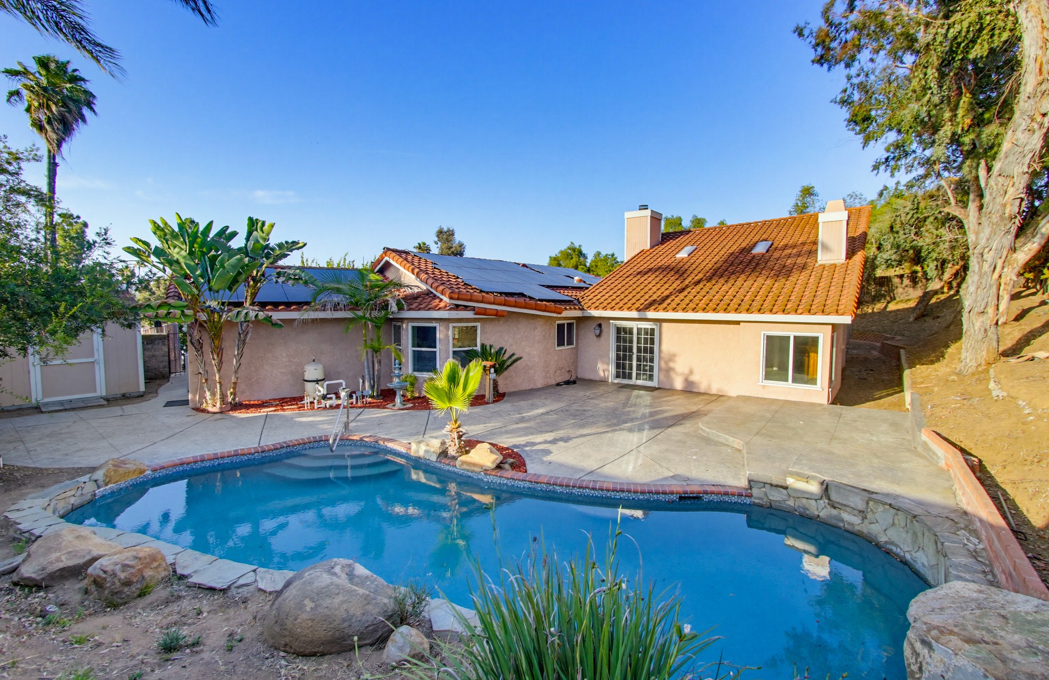 Virtual tour photo 86 of 94 for 925 E Chase Ave