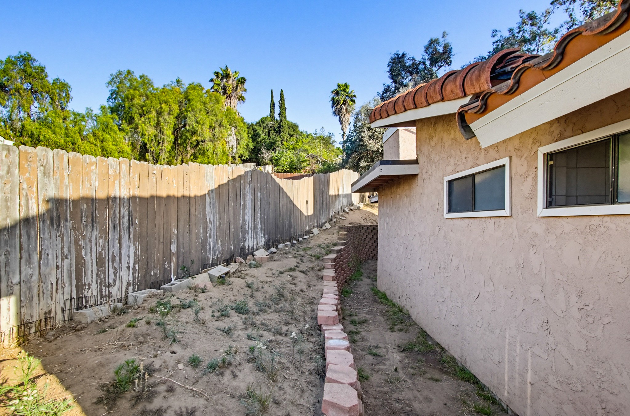 Virtual tour photo 94 of 94 for 925 E Chase Ave