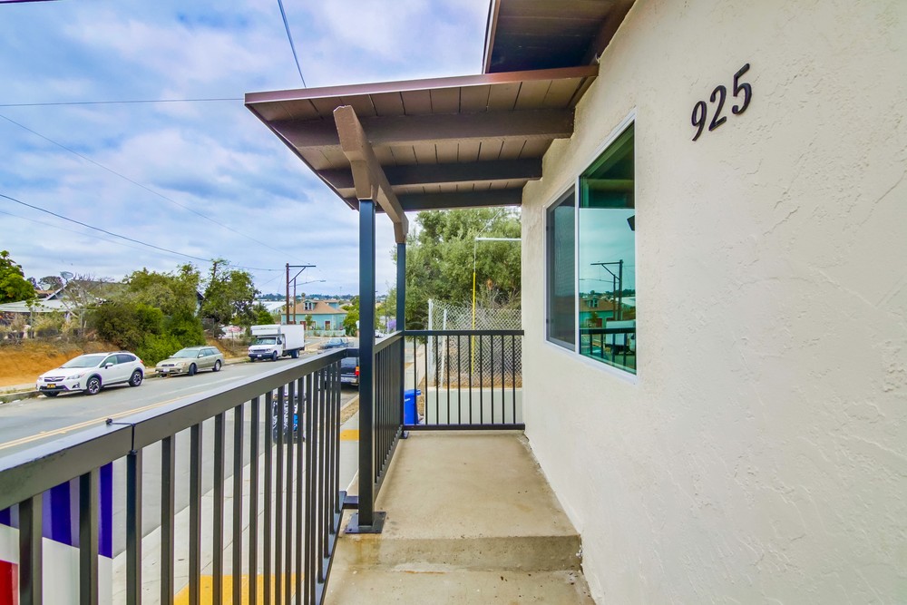 Virtual tour photo 10 of 32 for 925 S 32nd St