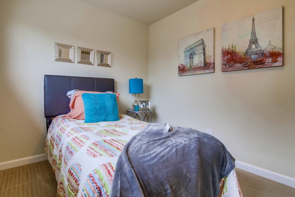 Virtual tour photo 27 of 32 for 925 S 32nd St