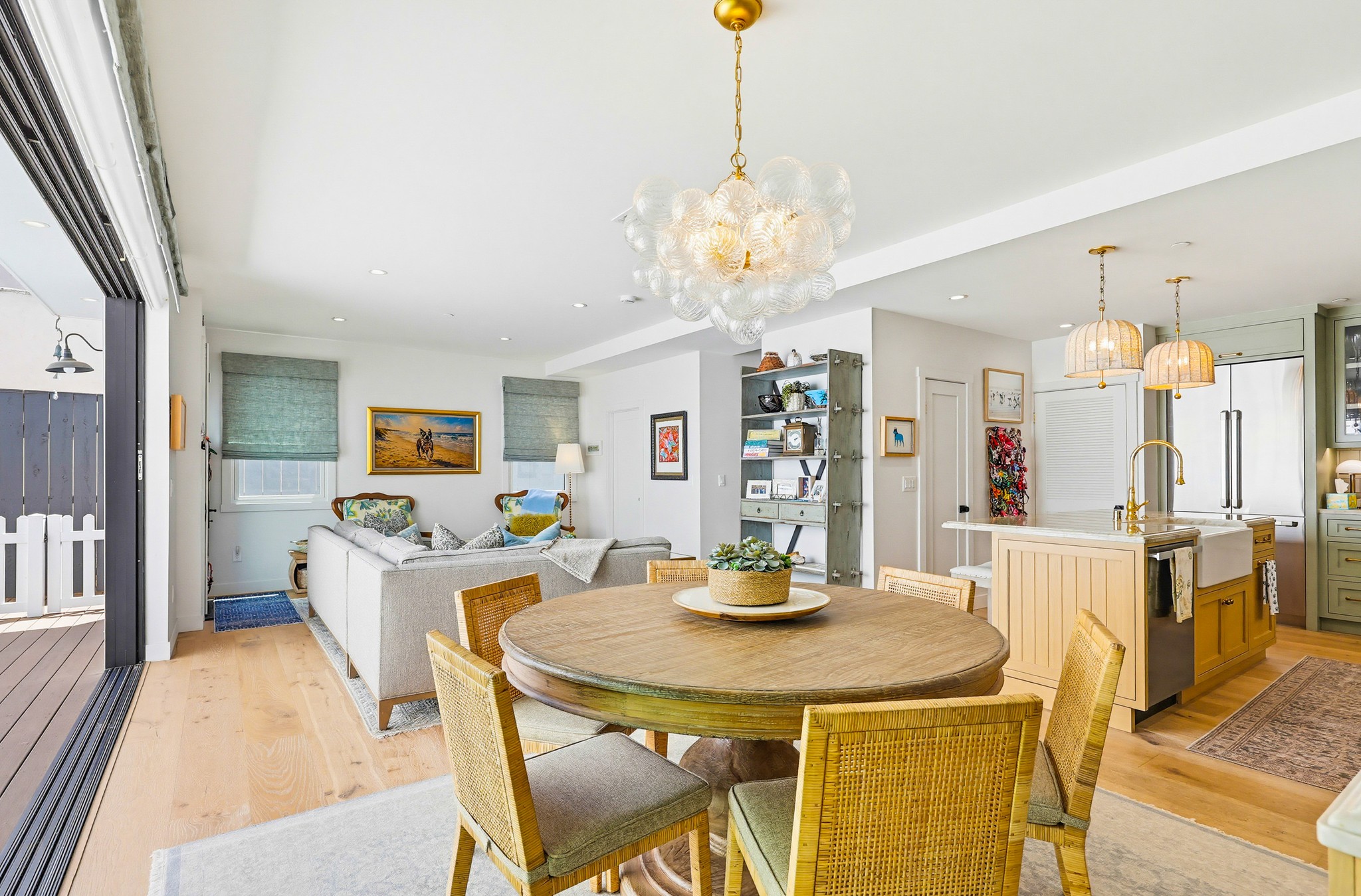 Virtual tour photo 24 of 122 for 926 D Ave