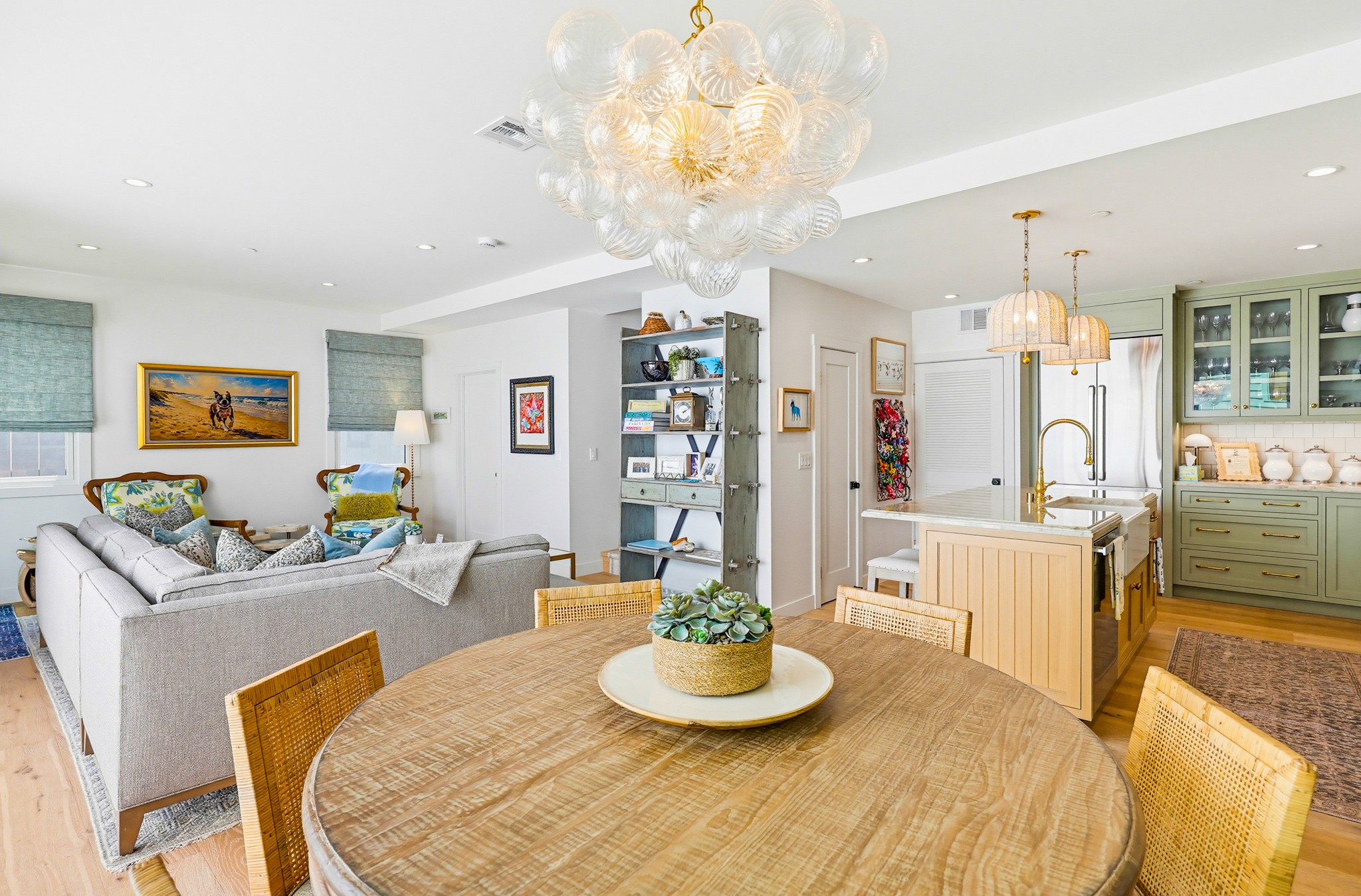Virtual tour photo 25 of 122 for 926 D Ave