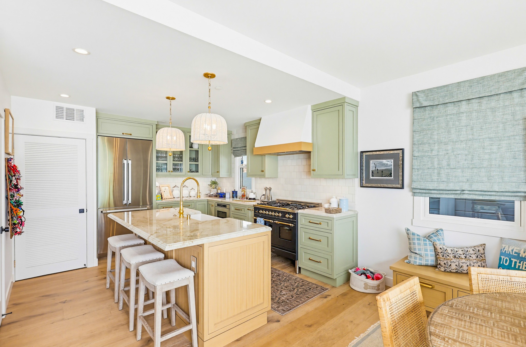 Virtual tour photo 29 of 122 for 926 D Ave