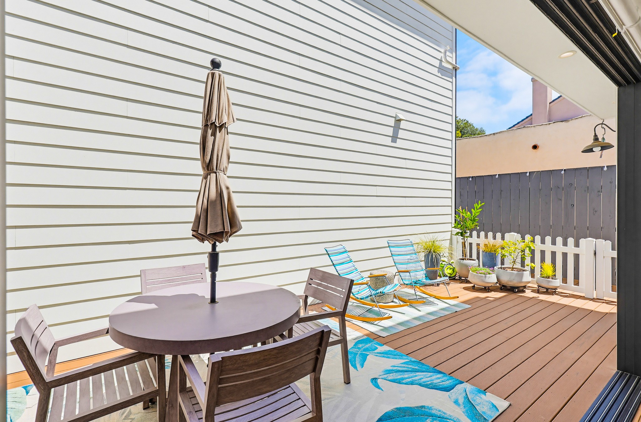 Virtual tour photo 41 of 122 for 926 D Ave