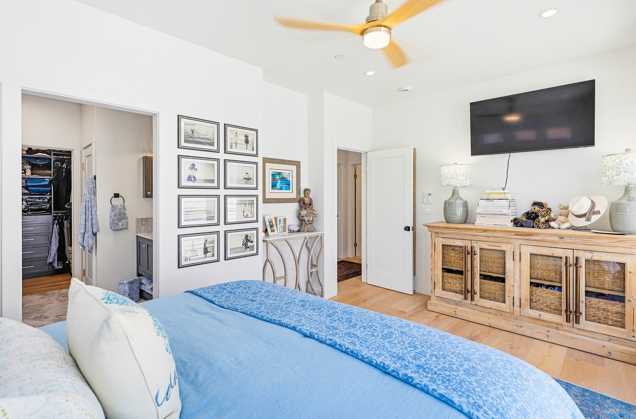 Virtual tour photo 52 of 122 for 926 D Ave