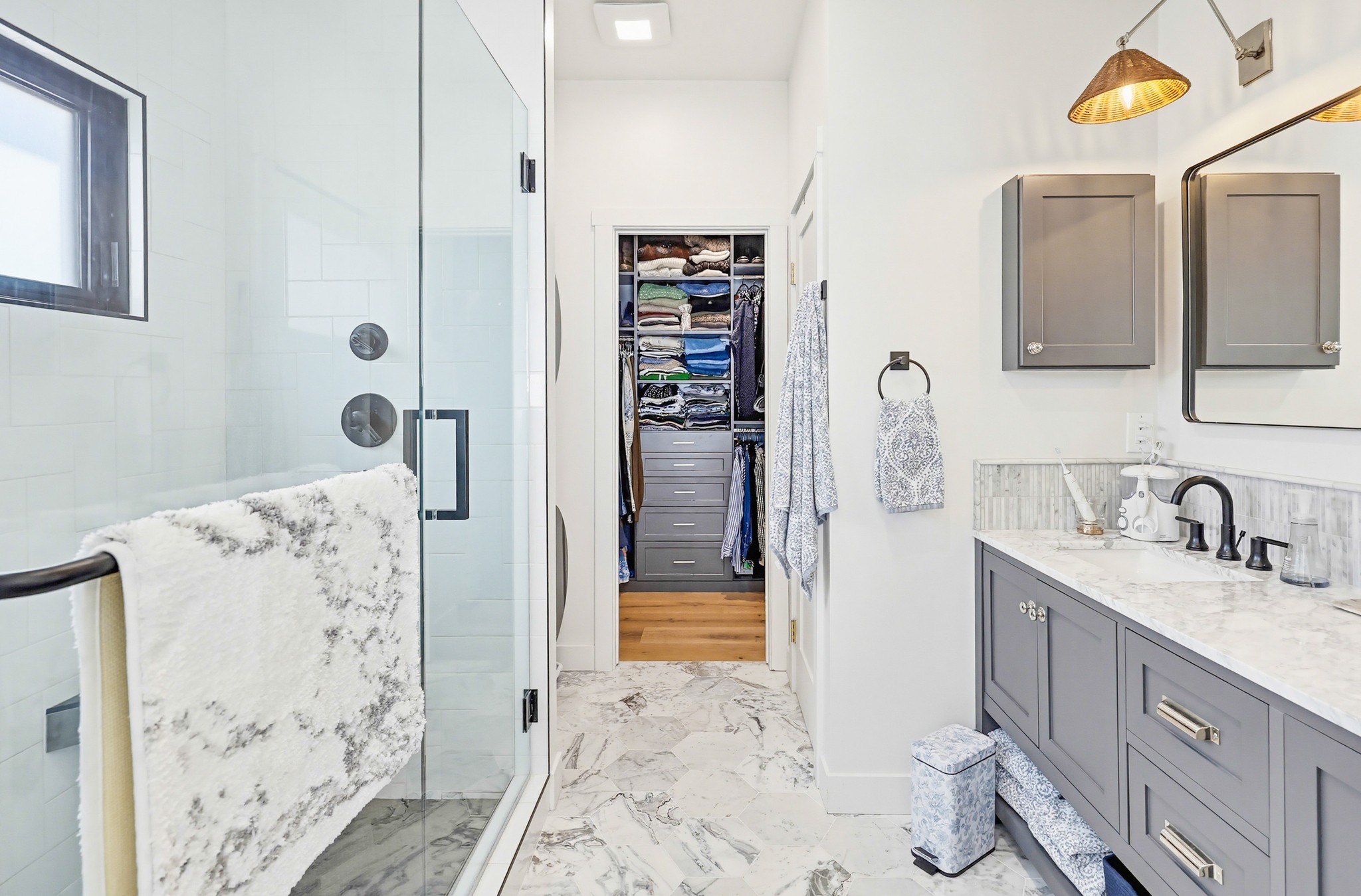 Virtual tour photo 53 of 122 for 926 D Ave