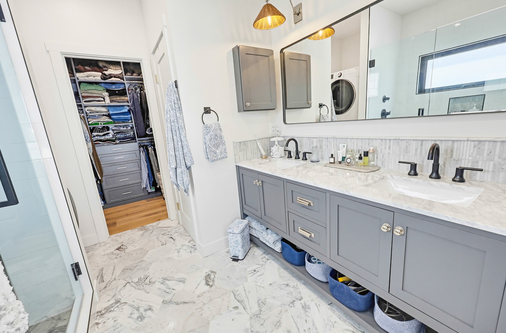 Virtual tour photo 55 of 122 for 926 D Ave