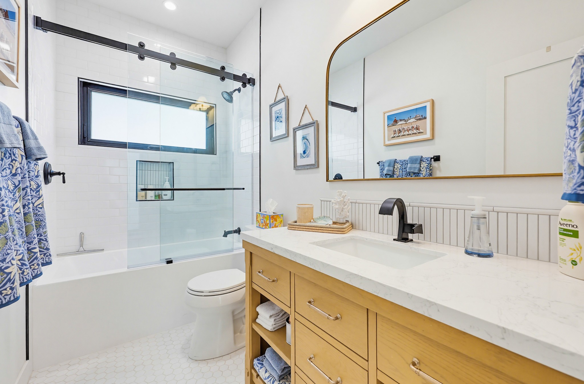 Virtual tour photo 71 of 122 for 926 D Ave
