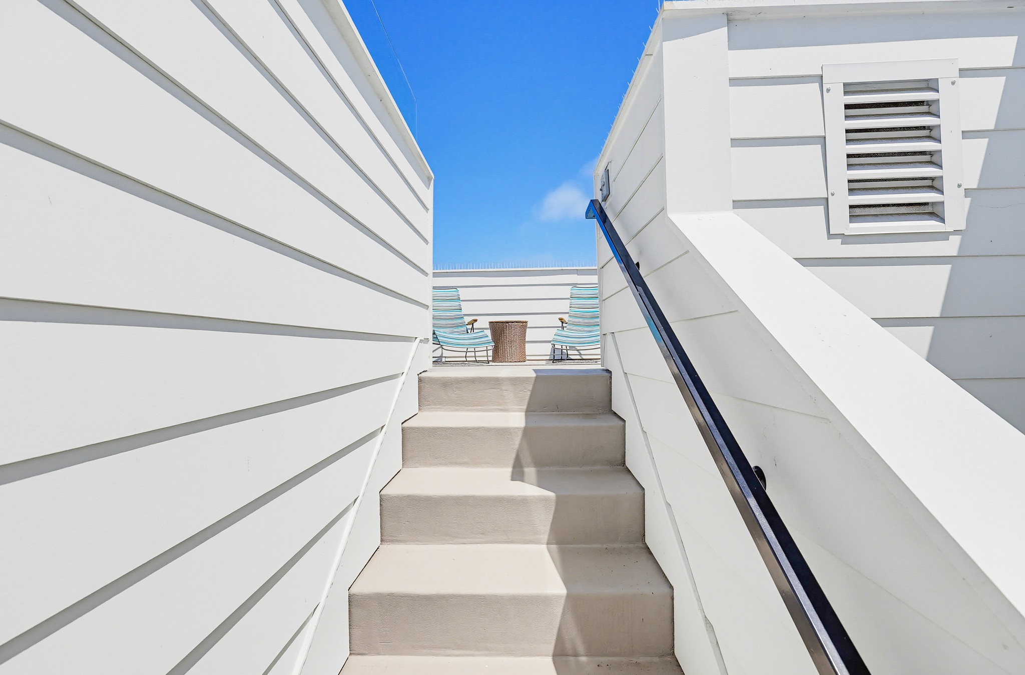 Virtual tour photo 99 of 122 for 926 D Ave