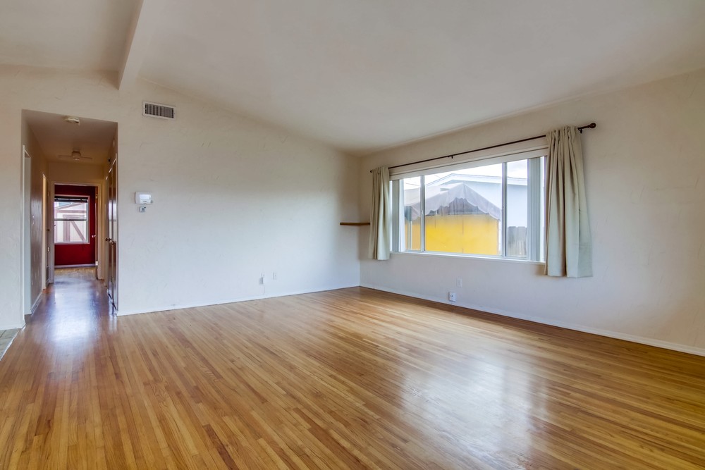 Virtual tour photo 8 of 48 for 927 15th St