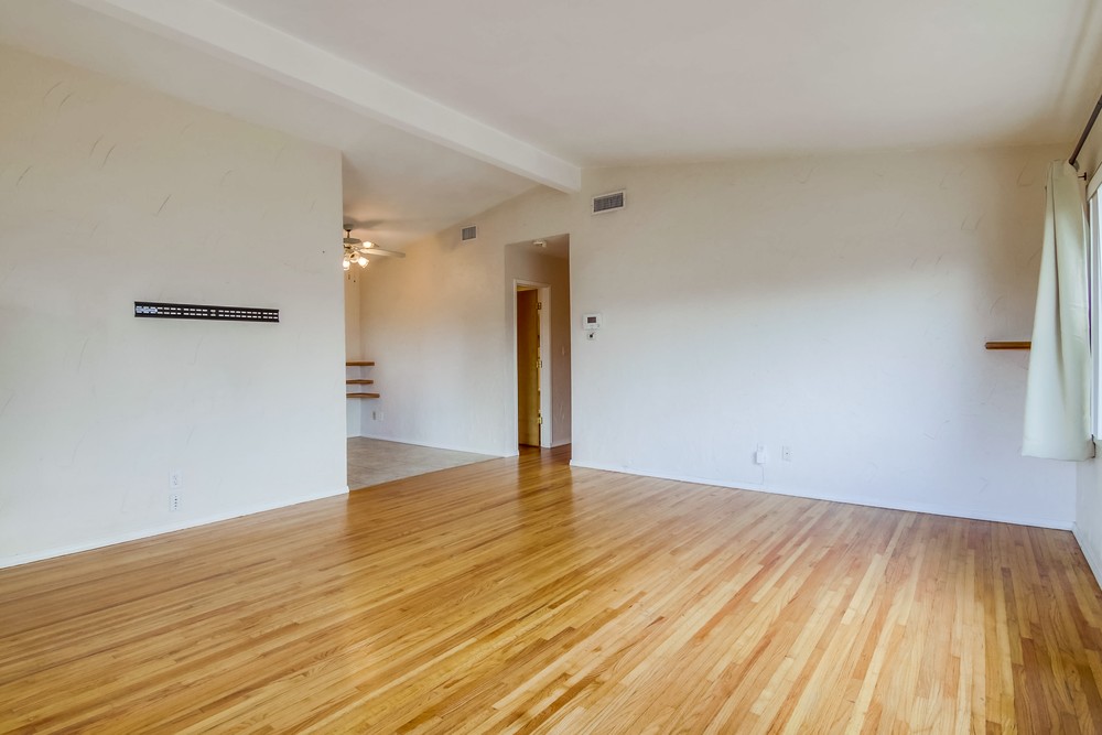 Virtual tour photo 10 of 48 for 927 15th St