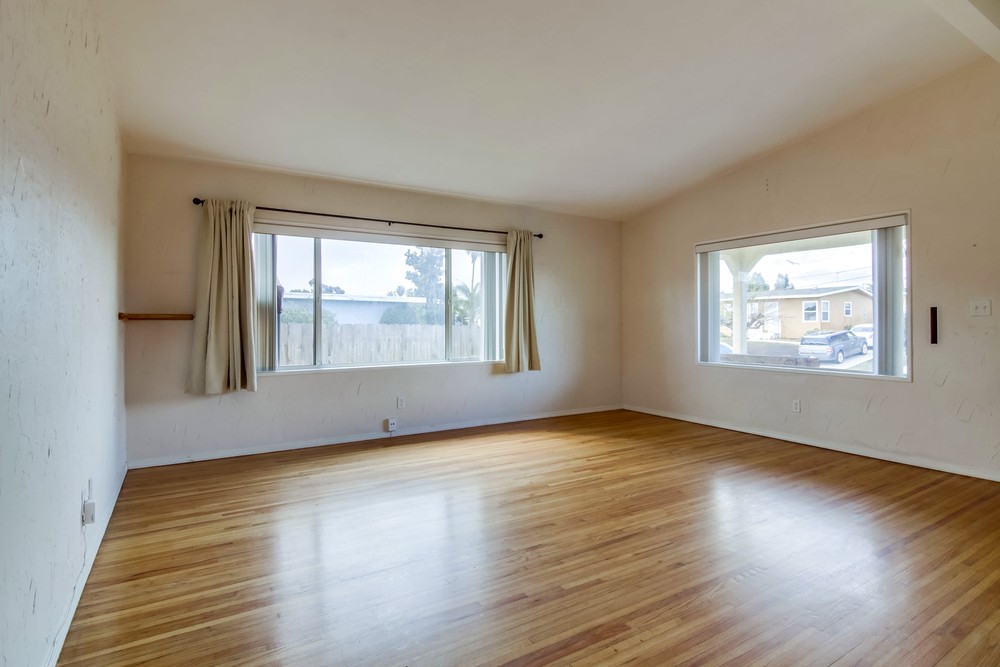 Virtual tour photo 12 of 48 for 927 15th St